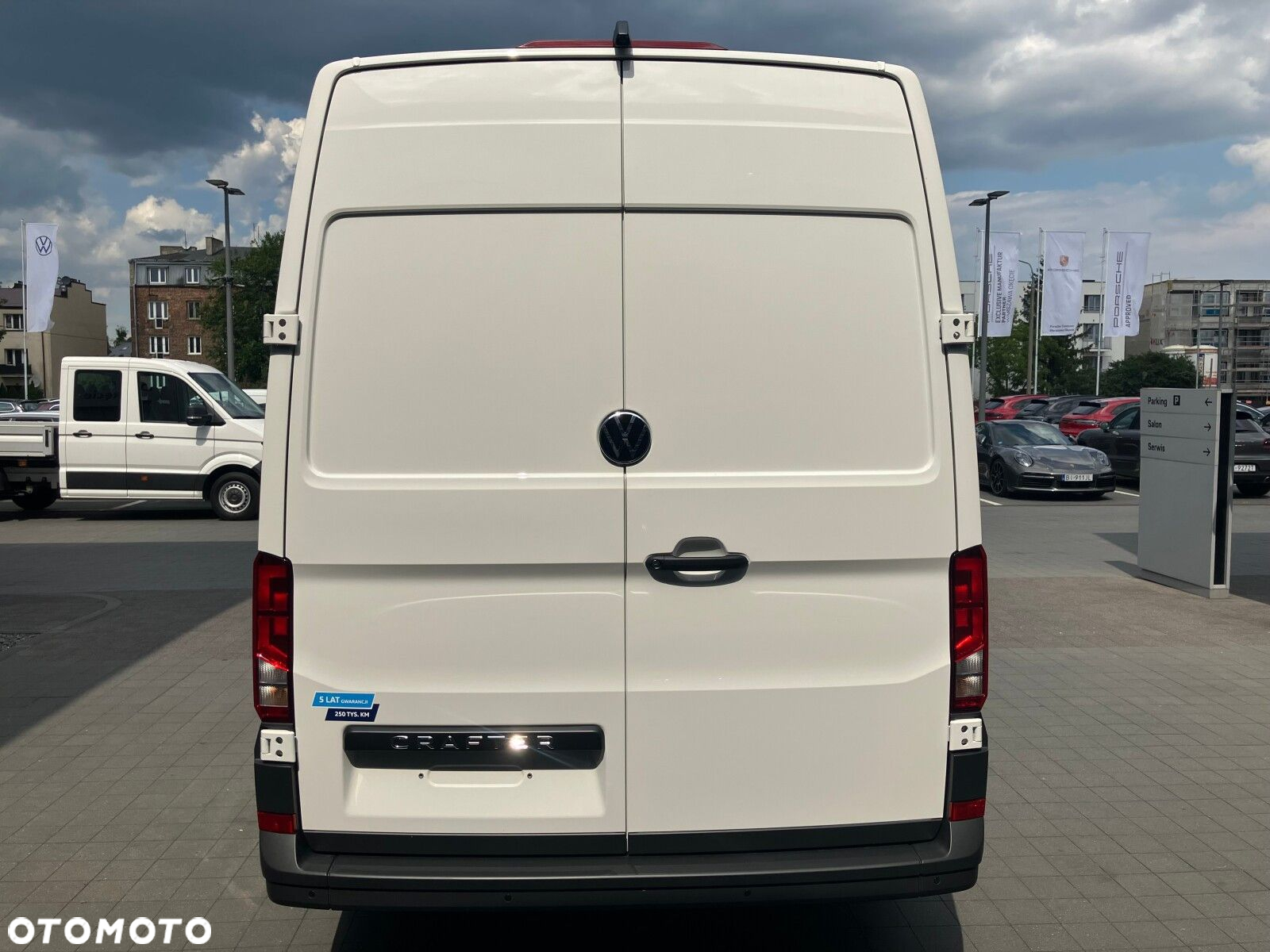 Volkswagen Crafter 35 2.0 TDI L3H3 3640 140 KM - 14