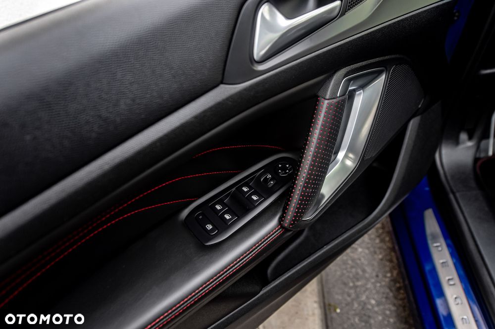 Peugeot 308 - 33