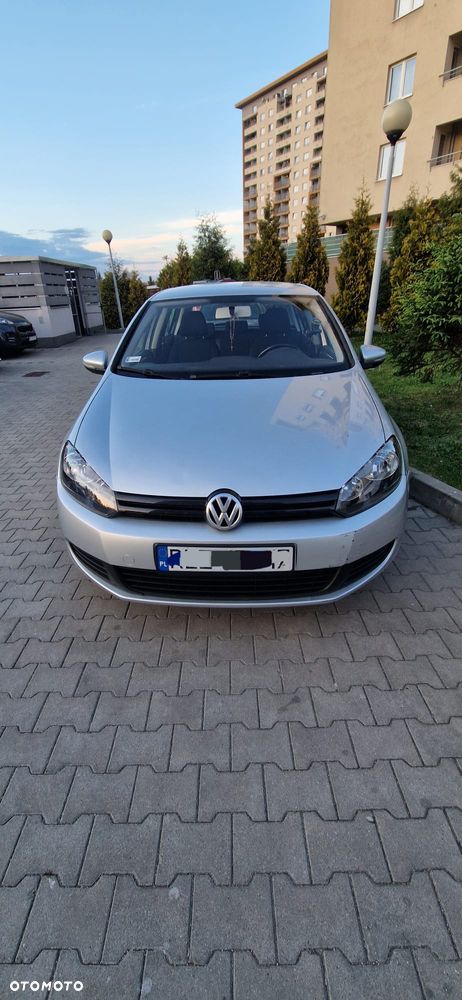 Volkswagen Golf - 1