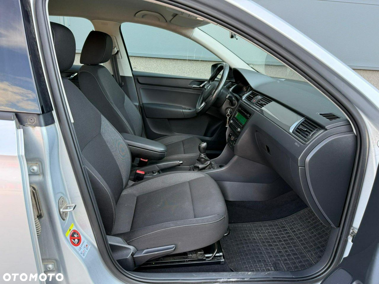 Skoda RAPID 1.2 TSI Ambition - 12