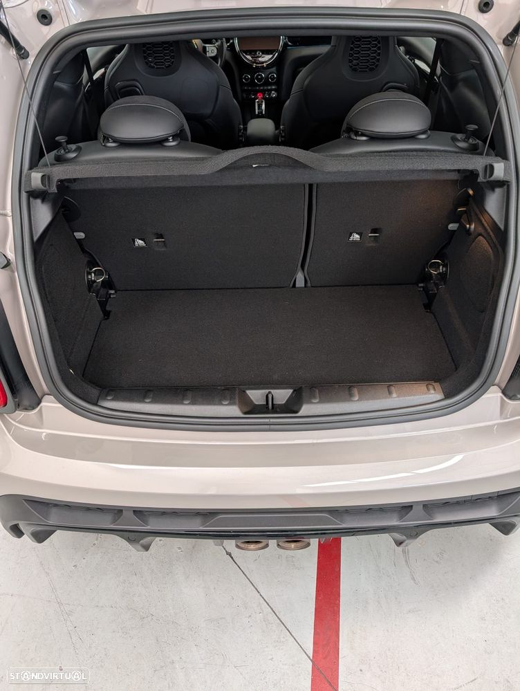 MINI 3 Portas John Cooper Works Auto Desportiva - 11