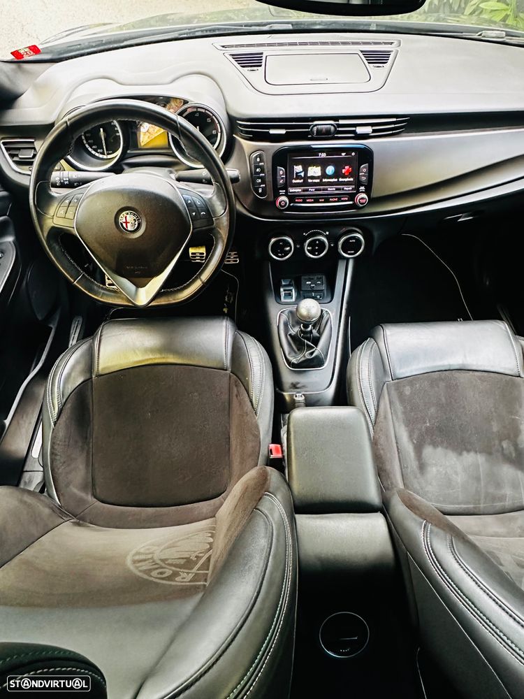 Alfa Romeo Giulietta 1.6 JTDM 16V Sport - 25