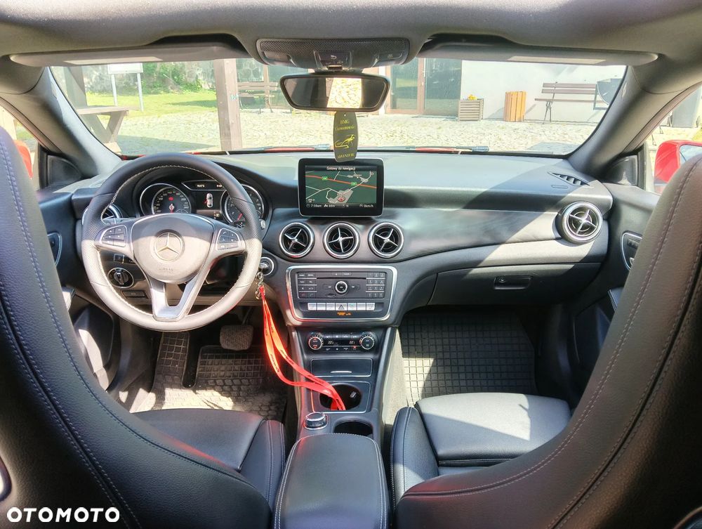 Mercedes-Benz CLA 250 4-Matic Urban - 7