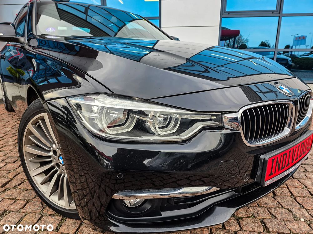 BMW Seria 3 320i GPF xDrive Luxury Line - 1