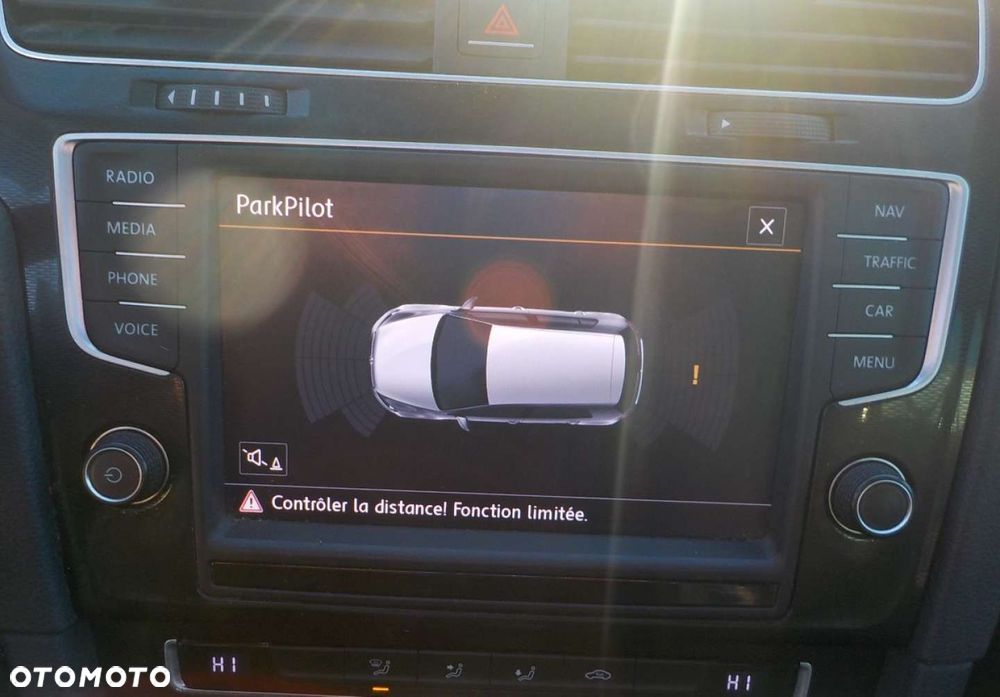 Volkswagen Golf - 24