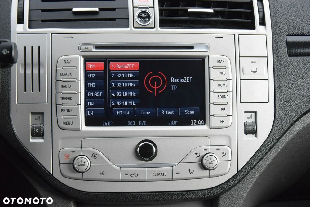 Ford Kuga - 33