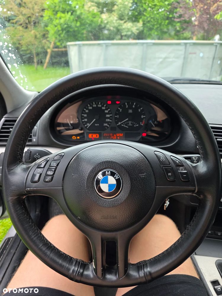 BMW Seria 3 316i - 11