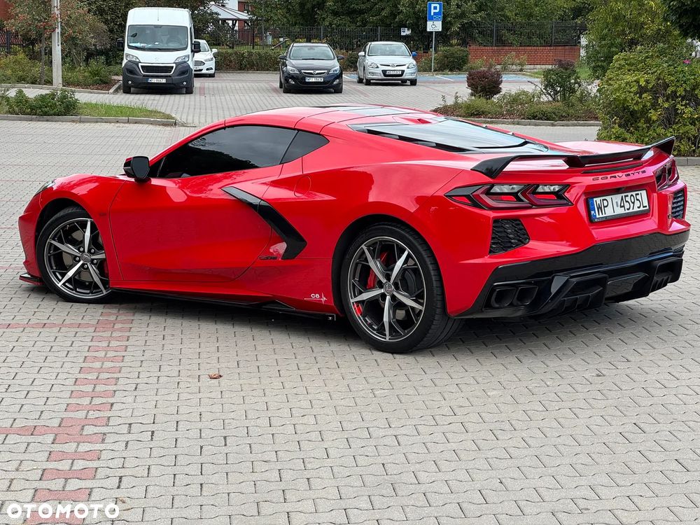 Chevrolet Corvette - 4