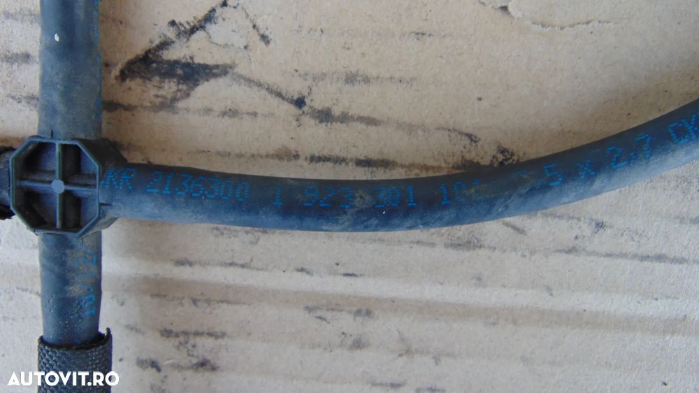 Rampa retur injectoare VW Transporter T5 2.0 diesel cod CAA an 2009-2015 - 3