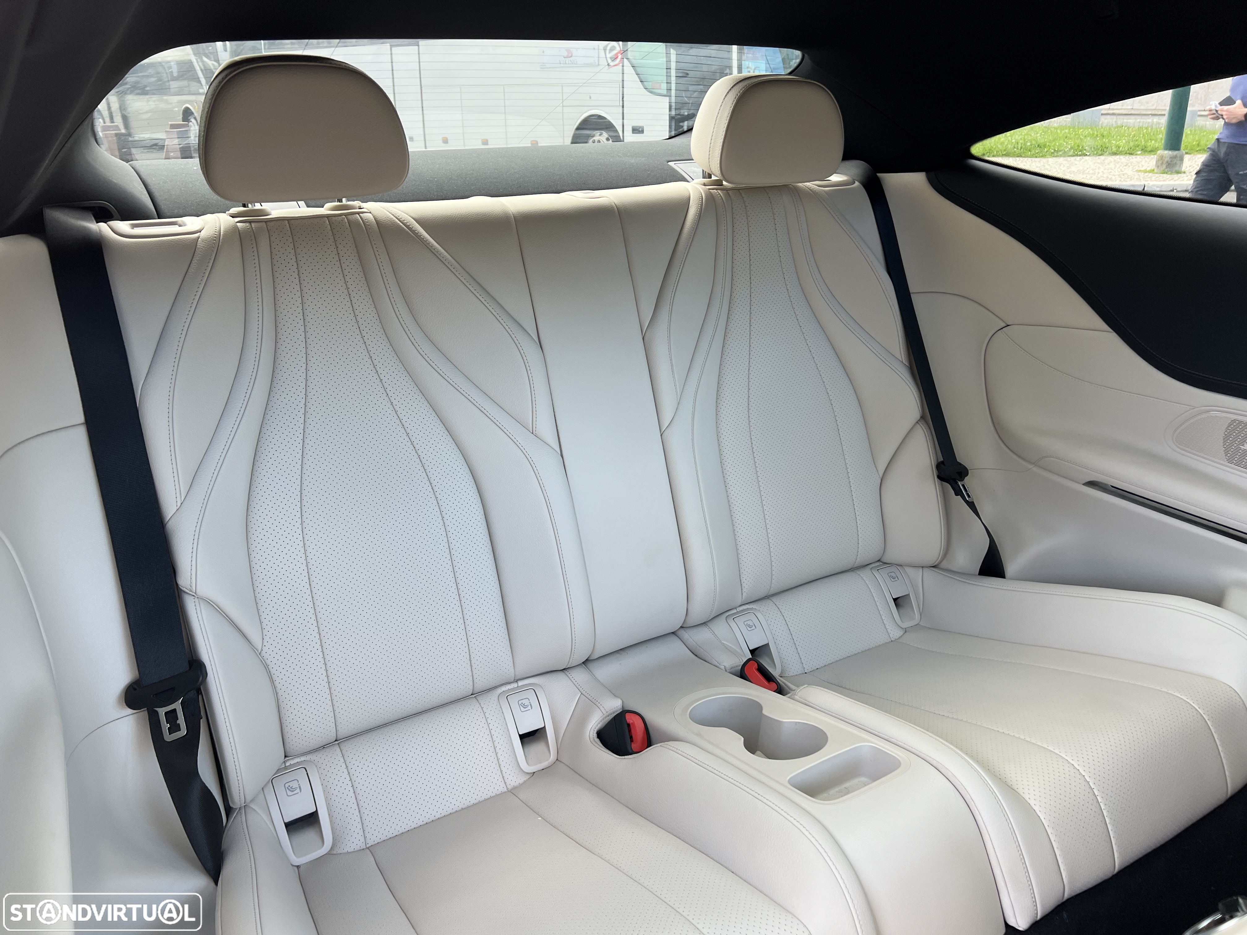 Mercedes-Benz CLE 300 e - 11