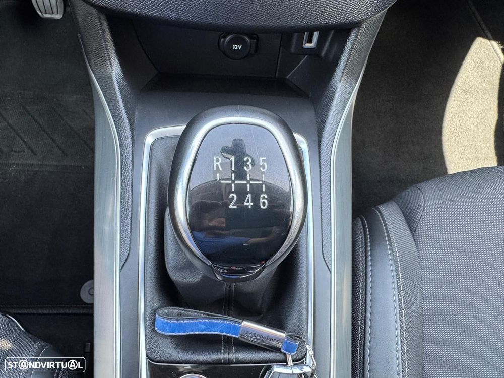 Peugeot 308 SW 1.5 BlueHDi Allure - 23