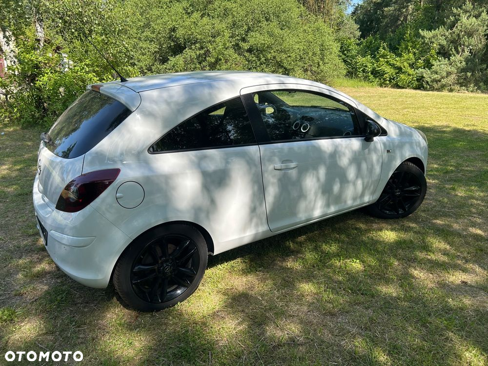 Opel Corsa 1.4 16V Color Edition - 7