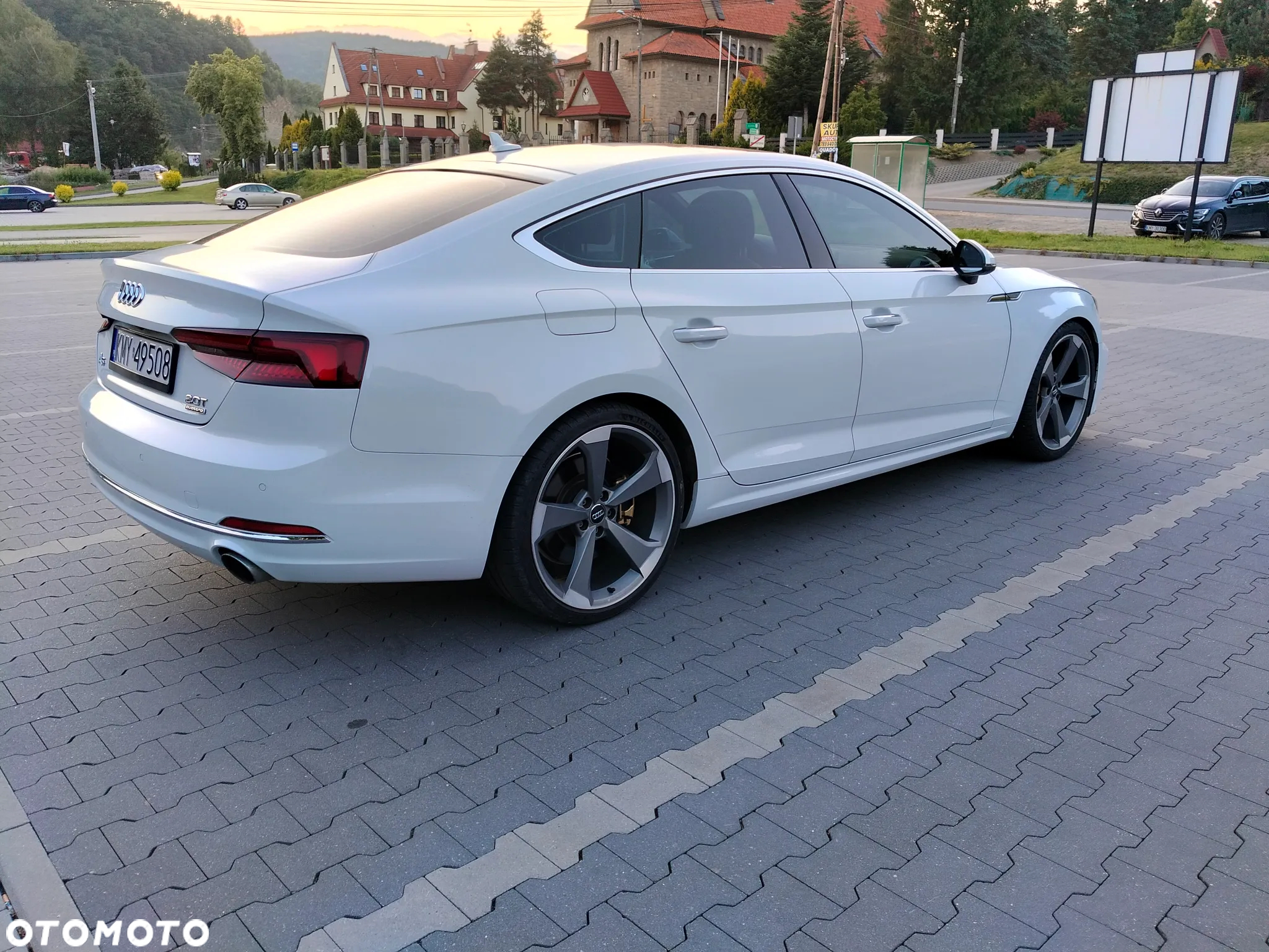 Audi A5 ver-sportback-2-0-tfsi-quattro-s-tronic-sport - 11