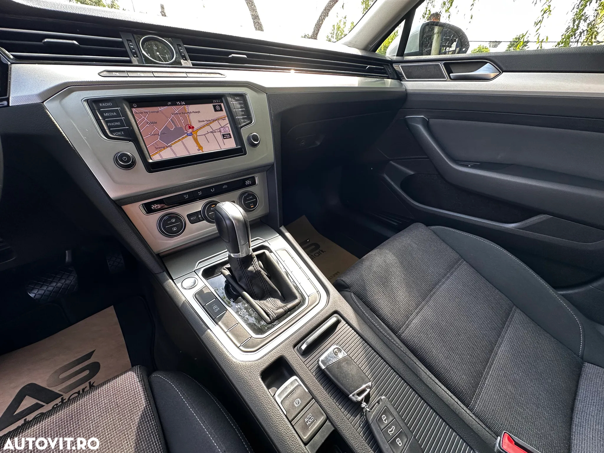 Volkswagen Passat Variant 1.6 TDI (BlueMotion Technology) DSG Comfortline - 25