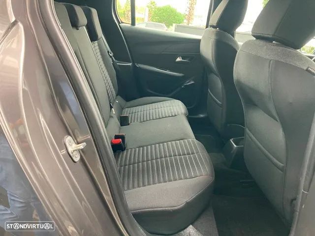 Peugeot 208 1.2 PureTech Active Pack - 31