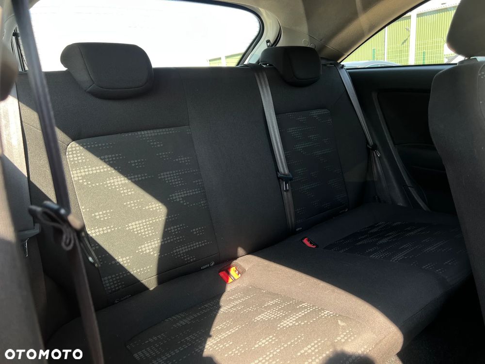 Opel Corsa - 22