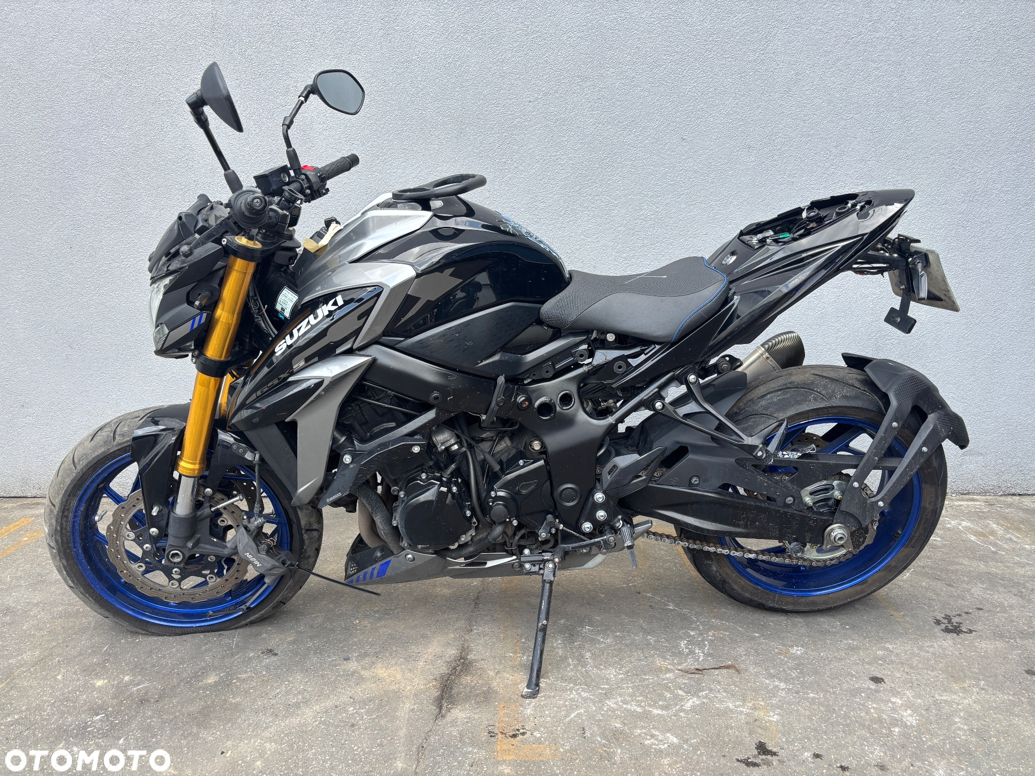 Suzuki GSX - 5