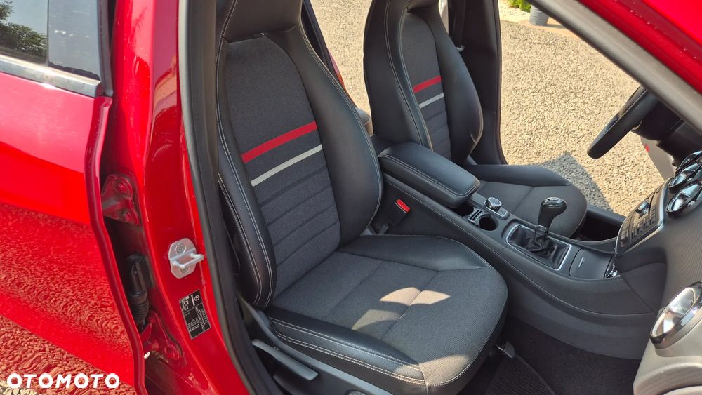 Mercedes-Benz Klasa A 180 (BlueEFFICIENCY) AMG Sport - 18