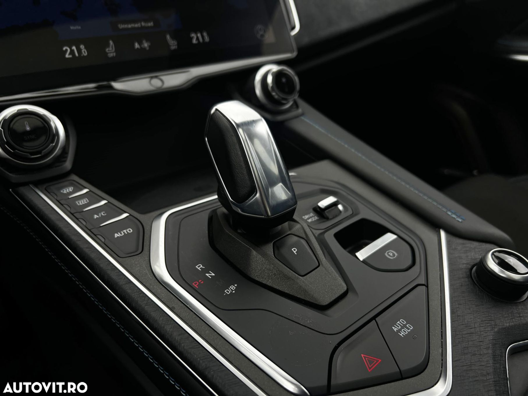 Lynk&Co 01 - 21