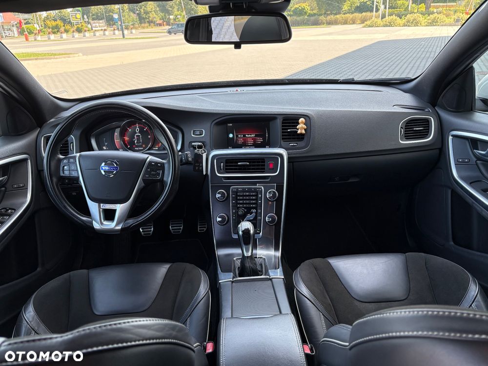 Volvo V60 D2 Drive-E R-Design Kinetic - 19