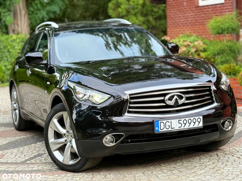 Infiniti QX70 - 4