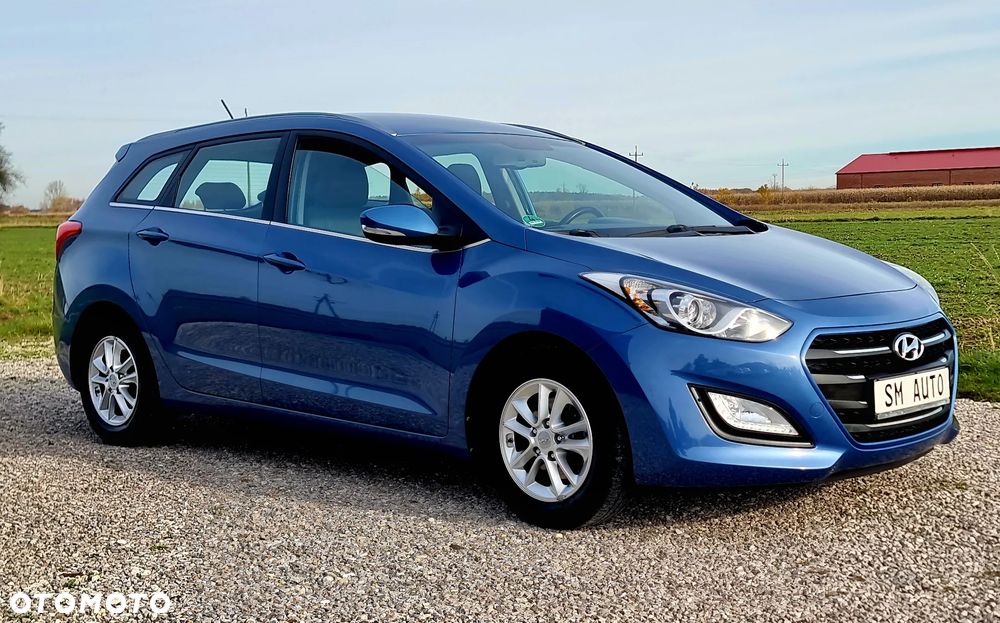 Hyundai i30 Kombi 1.6 GDi DCT Style - 6