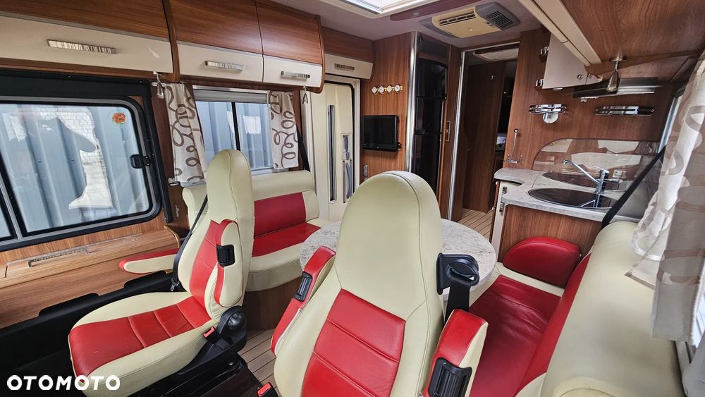 LE VOYAGEUR Mercedes Sprinter 519 - 15