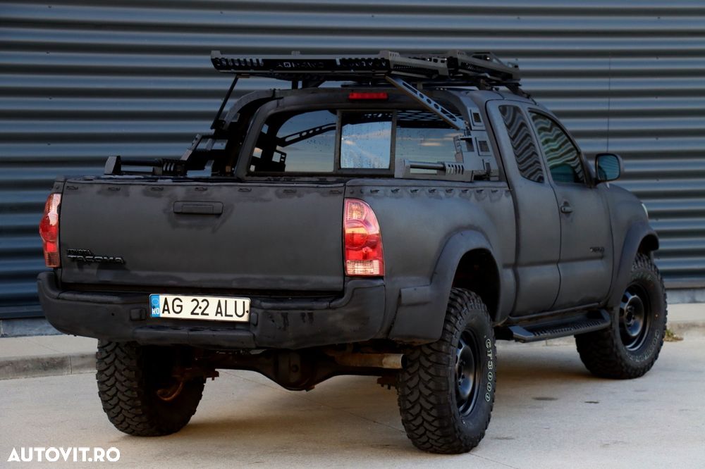 Toyota Tacoma - 22