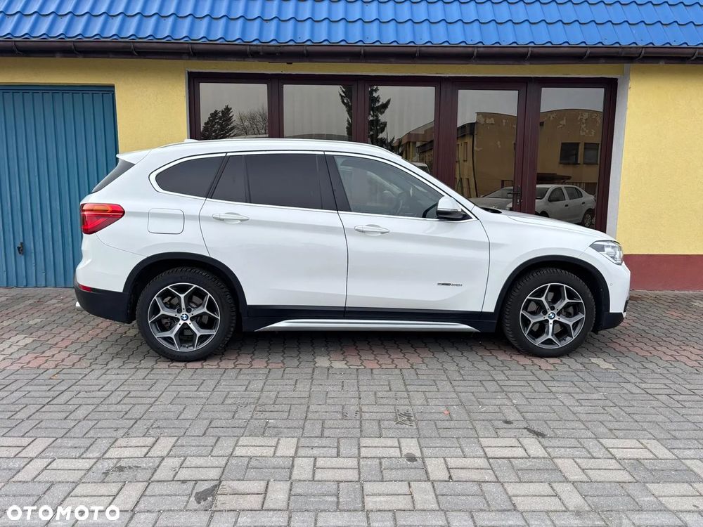 BMW X1 xDrive25i xLine - 8