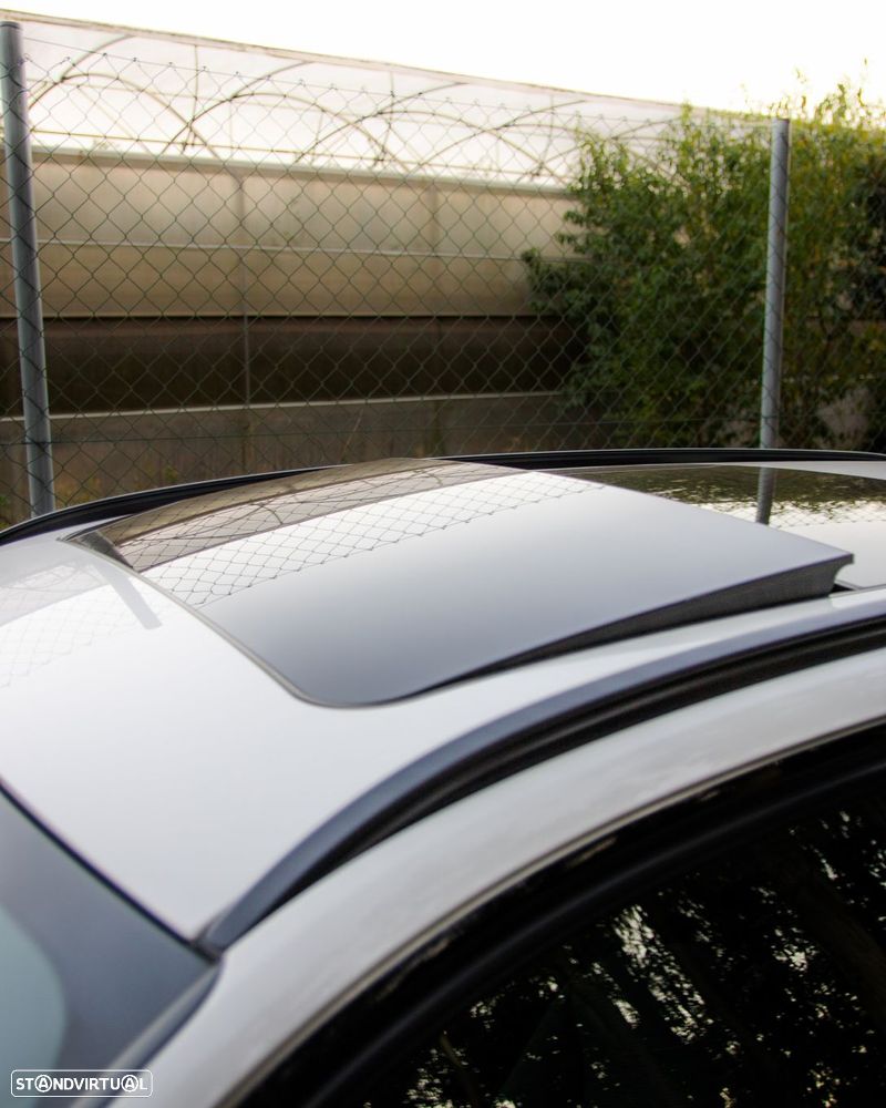 BMW 318 d Touring Auto Line Sport - 15