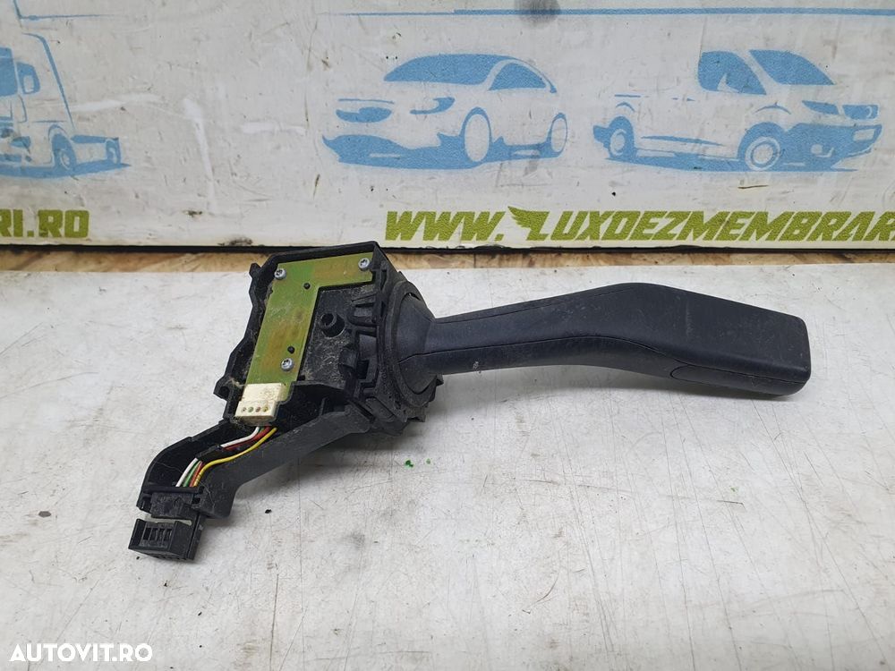 Maneta semnalizare 1K0953513 Volkswagen VW Golf 5 [2003 - 2009] - 2