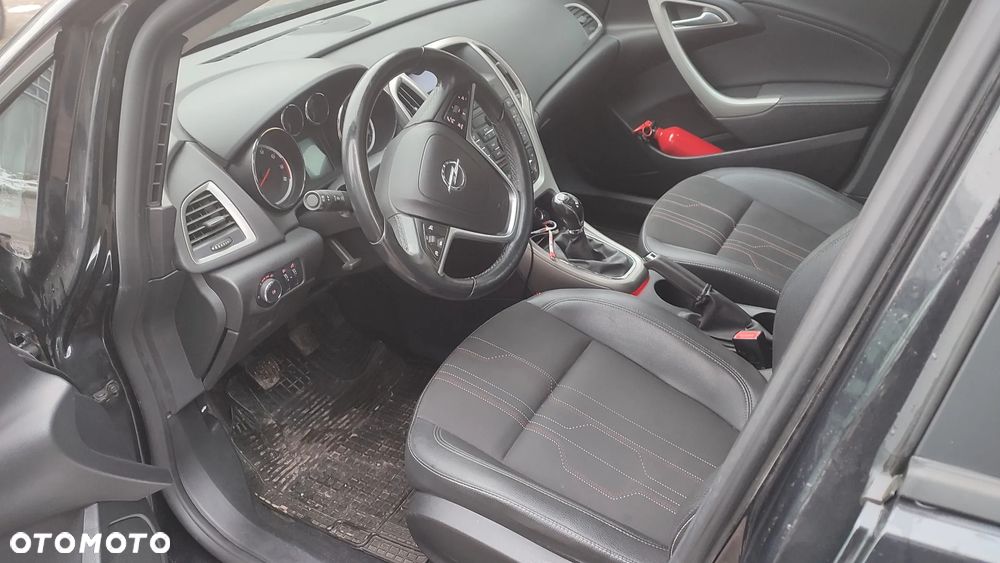 Opel Astra 1.4 Turbo - 10