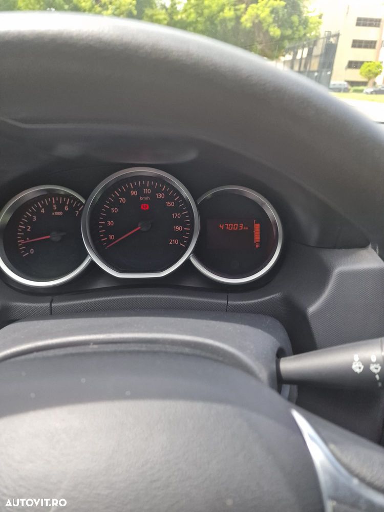 Dacia Duster 1.5 dCi 4WD Comfort - 5
