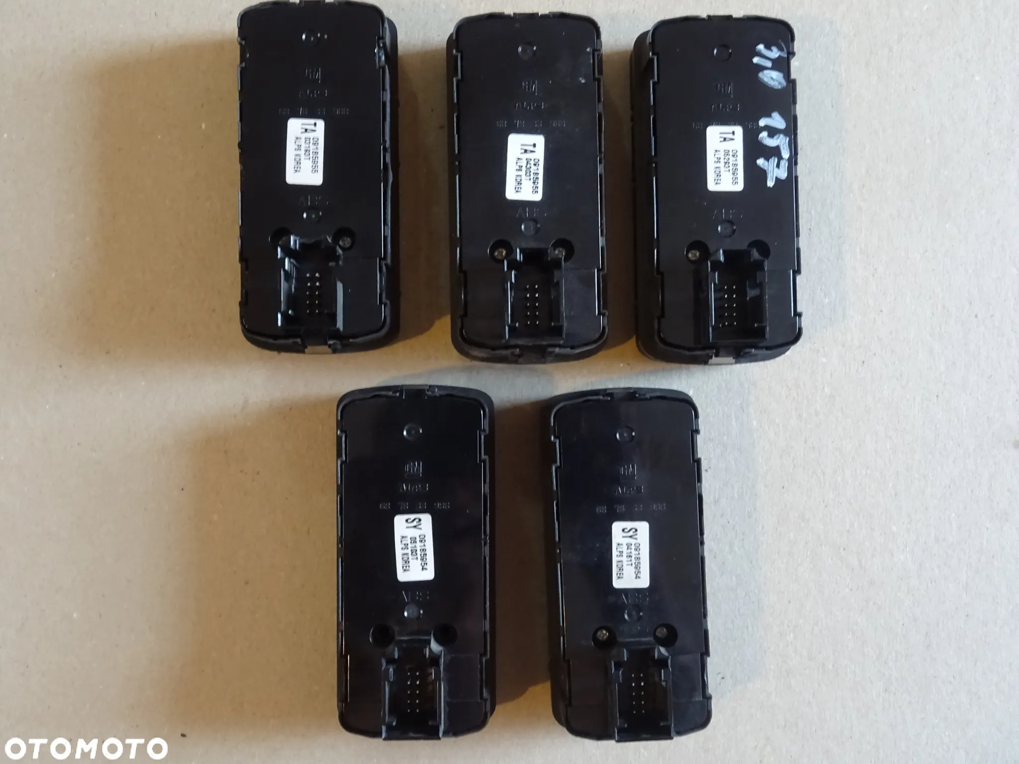 PANEL PRZEŁĄCZNIK SZYB LUSTER OPEL SIGNUM VECTRA C - 4