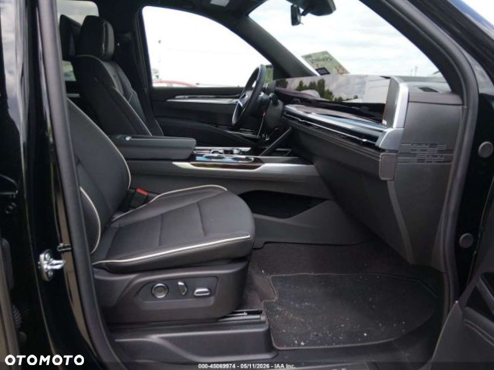 Cadillac Escalade - 10
