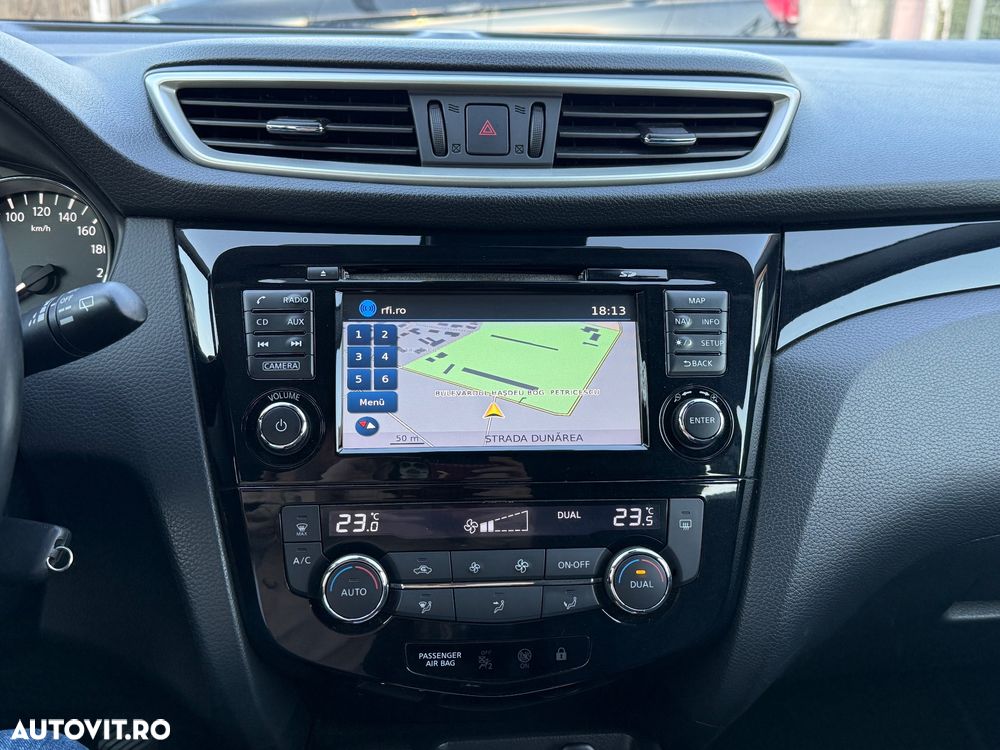 Nissan Qashqai 1.6 DCI TEKNA+ - 11