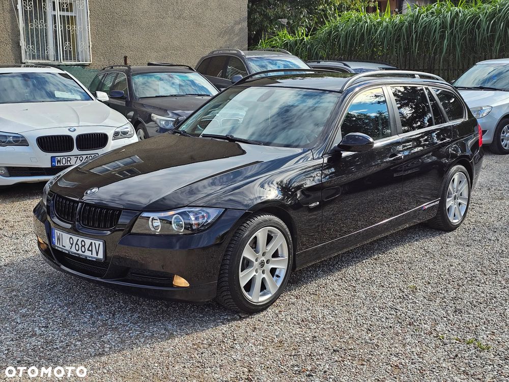 BMW Seria 3 318i Touring