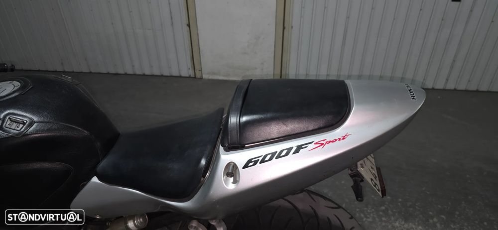 Honda CBR 600 F4i - 5