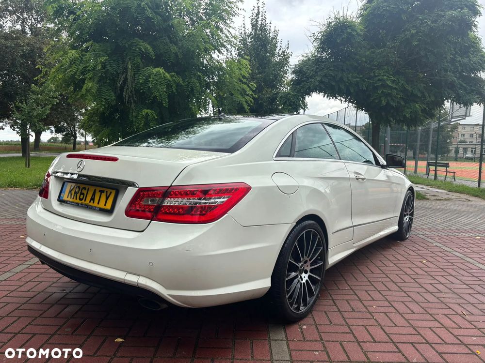 Mercedes-Benz Klasa E 350 CDI DPF Coupe BlueEFFICIENCY 7G-TRONIC Avantgarde - 6