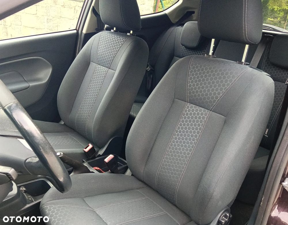 Ford Fiesta 1.25 Celebration - 10