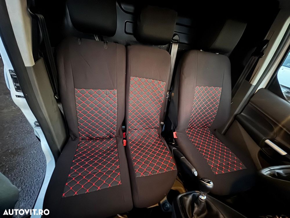 Ford Transit Conect - 11