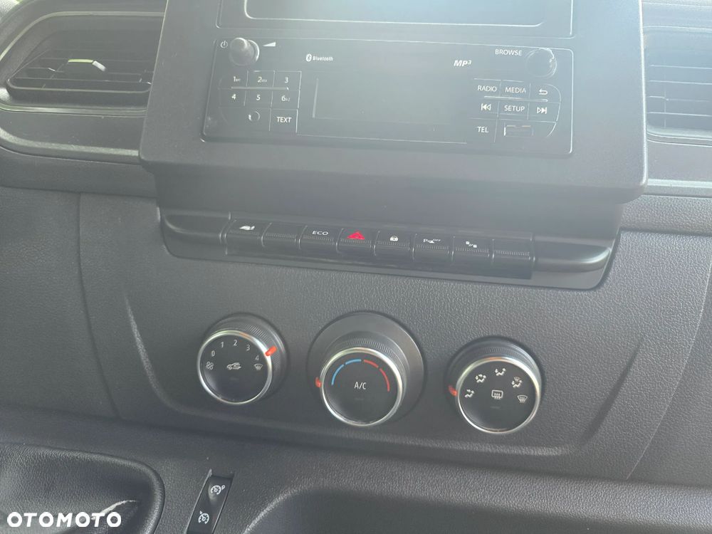 Renault Master - 18