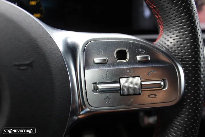 Mercedes-Benz A 180 d AMG Line - 42