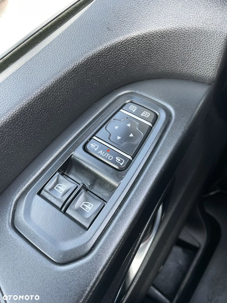 Renault Trafic - 10