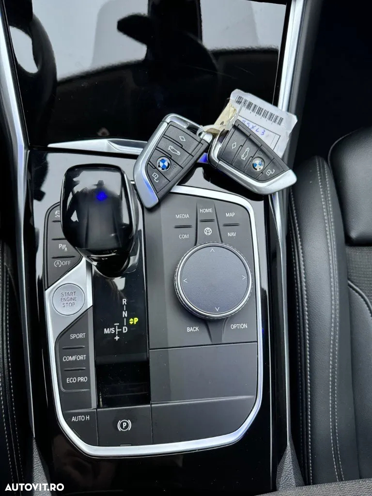 BMW Seria 3 318d Aut. - 13