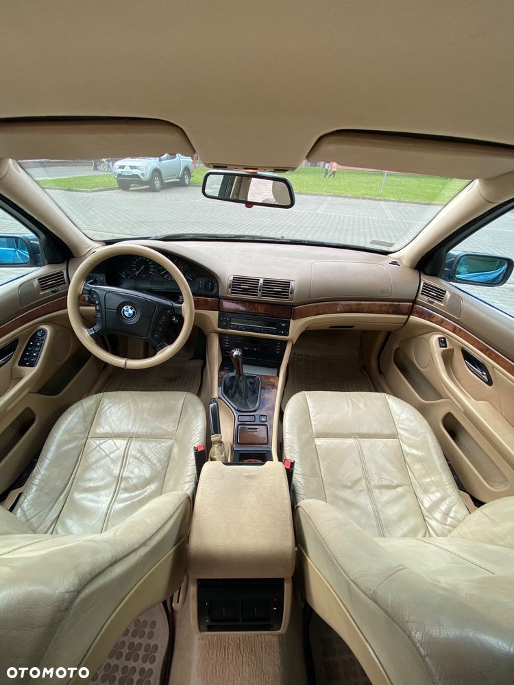 BMW Seria 5 520d - 10