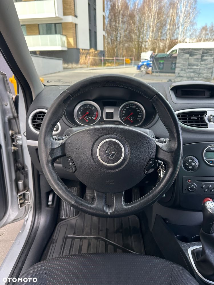 Renault Clio 1.5 dCi Extreme - 26