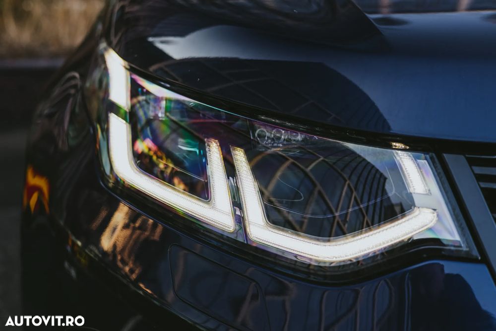 Land Rover Discovery Sport 2.0 D165 R-Dynamic MHEV SE - 4