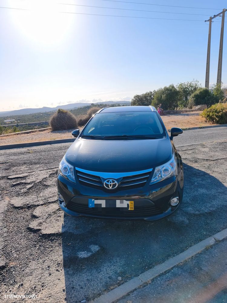 Toyota Avensis SW 2.0 D-4D Luxury+GPS - 2