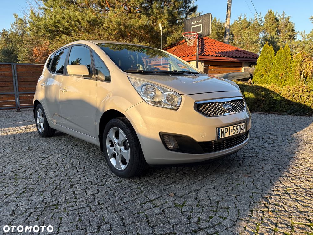 Kia Venga - 5
